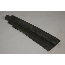 Gummilippe Scheinwerfer links